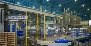 АО МЕТАКЛЭЙ. Конвейер с готовой продукцией для антикоррозионной изоляции металлических труб для строительства газопроводов ПАО Газпром
